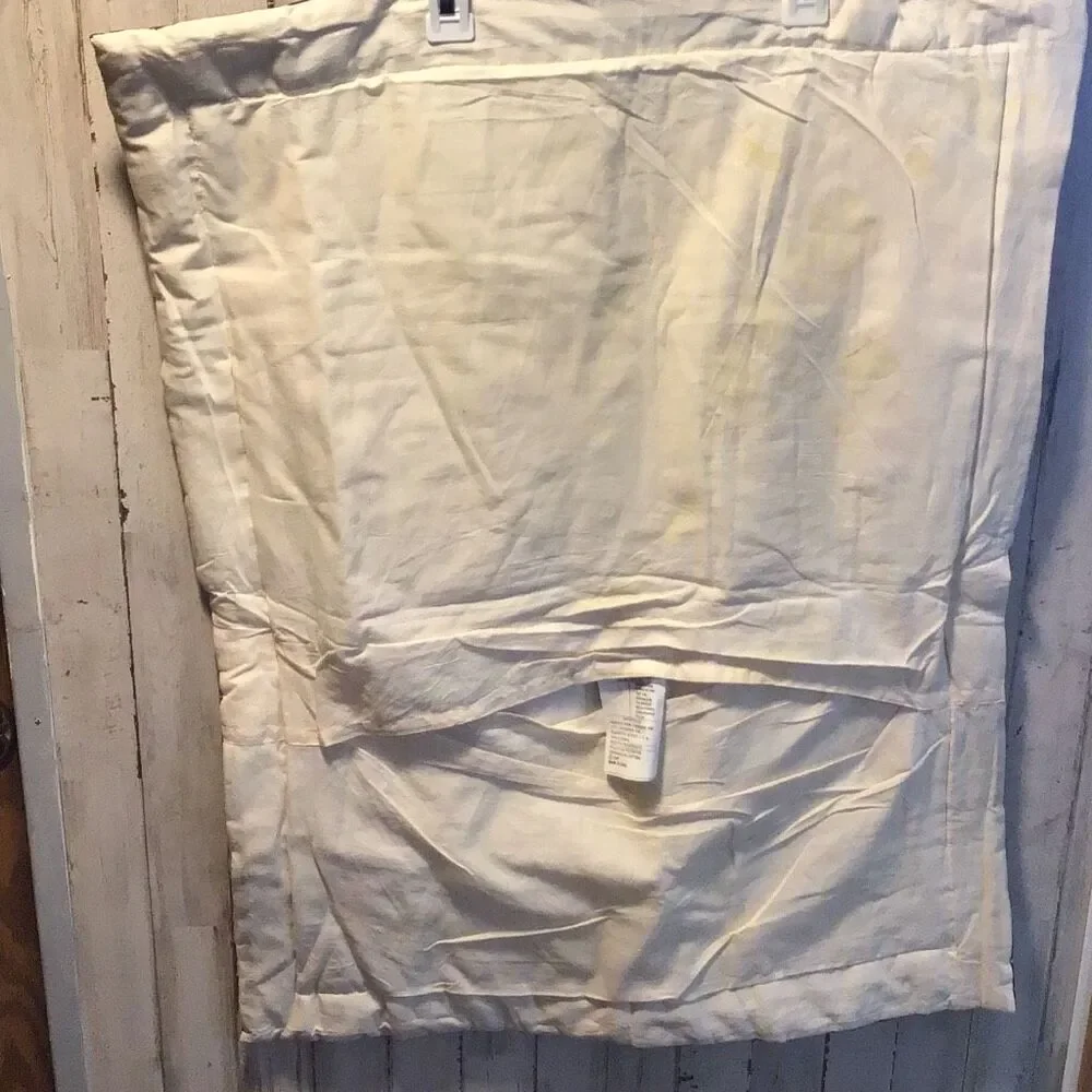 Large patriotic flag, pillow shams from Hidayah home fashions - Picture 4 of 8